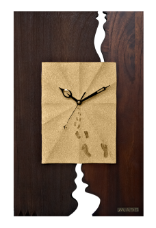 MD-082 Footprints in the sand